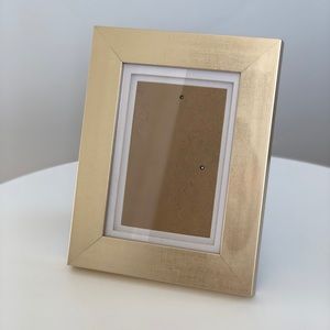 Set of 5 Gold Metallic Frames with Mat